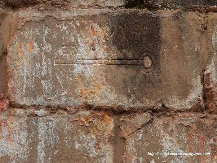 MARCA DE CANTERO CON FORMA DE LLAVE